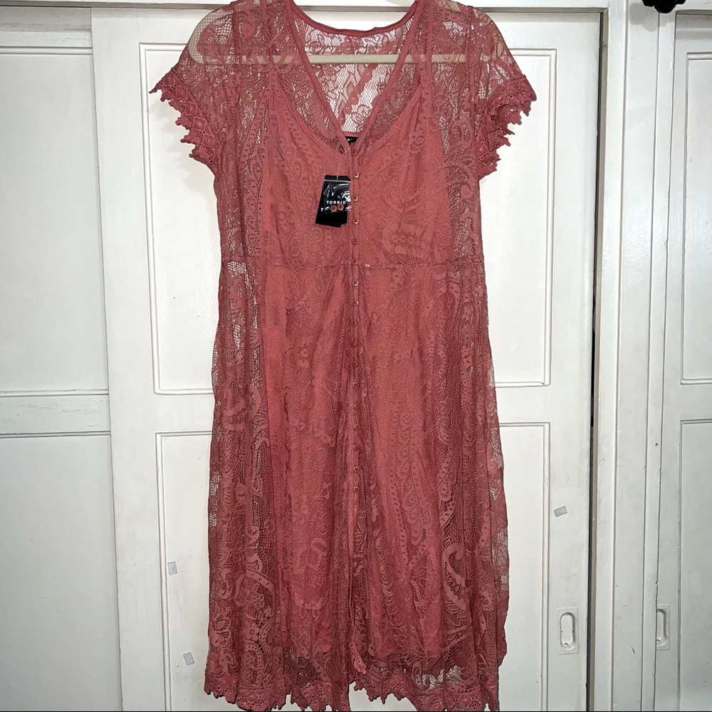 NWT Torrid blush lace buttondress